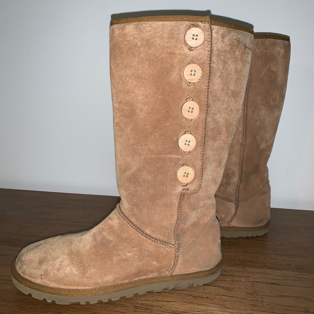 Ugg light brown boots with buttons